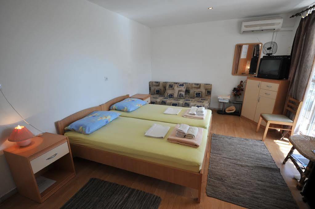 Apartments Biba ดูบรอฟนิก ภายนอก รูปภาพ
