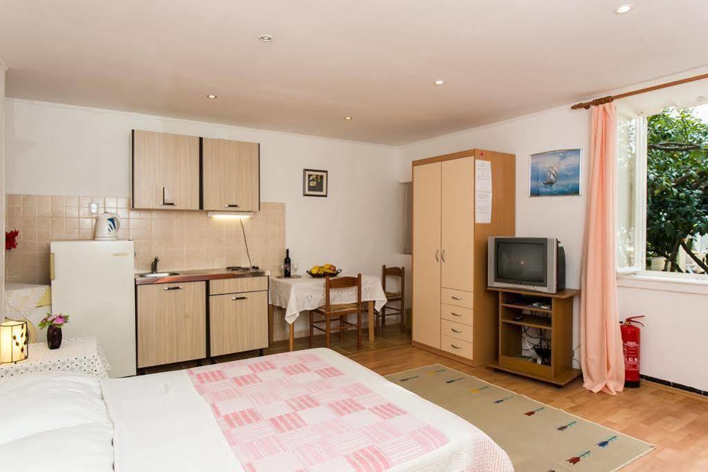 Apartments Biba ดูบรอฟนิก ภายนอก รูปภาพ