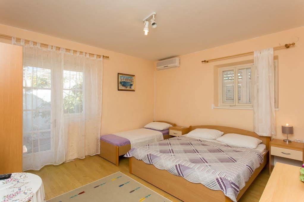 Apartments Biba ดูบรอฟนิก ภายนอก รูปภาพ